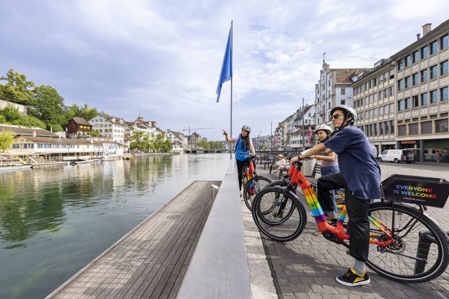 Zurich: E-Bike City Tour - Rain, clothing, and other practical points